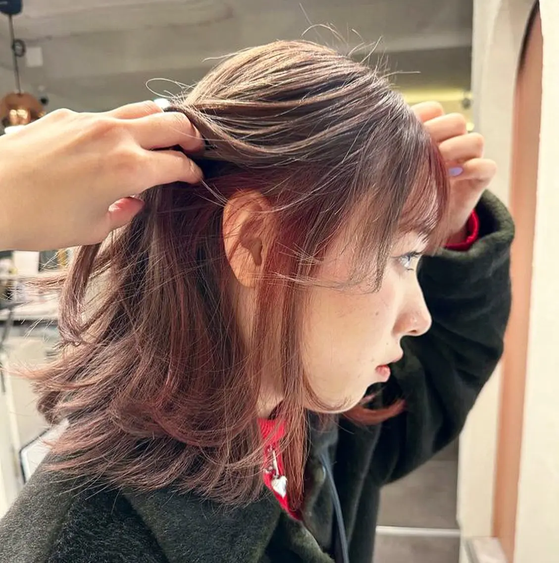 ミディアム ミルクティーブラウン 佐々木 雪菜のヘアスタイル