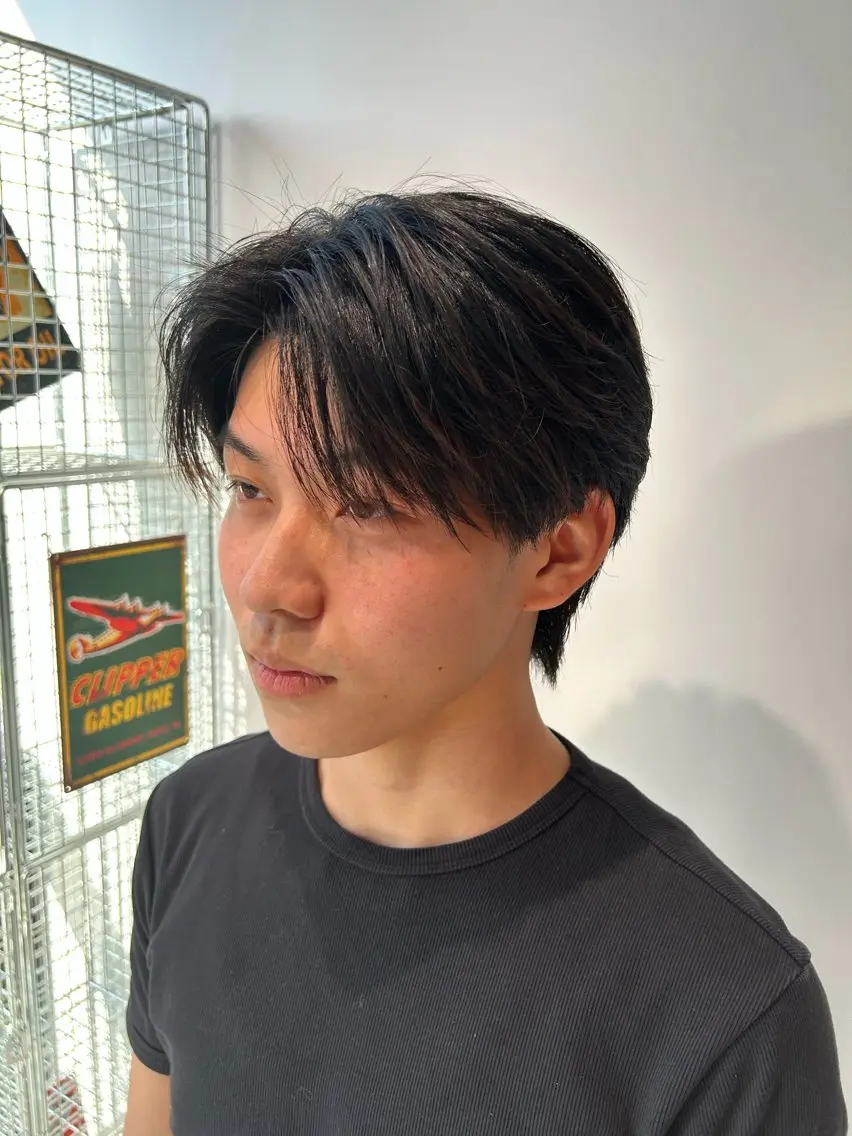 ショート カラー パーマ メンズ センターパート メンズパーマ ハンサムショート ショートヘア カット 田尻 駆のヘアスタイル