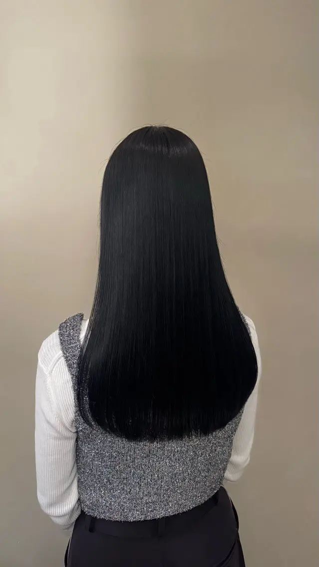 カラー ヘアカラー トリートメント ピエドプール NINAのヘアスタイル
