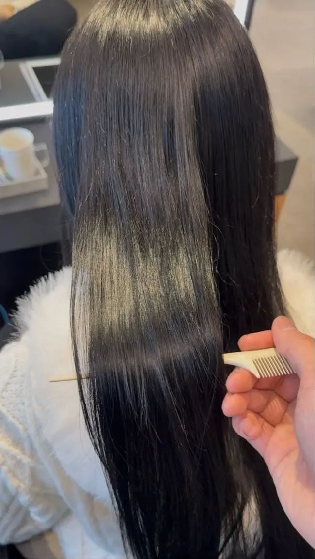 ロング KOUYU(ému) 伏見/カラーモデルのヘアスタイル