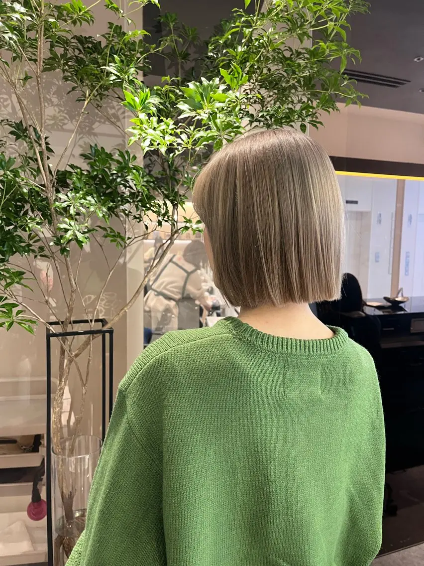 ショート カラー 中原 優美のヘアスタイル