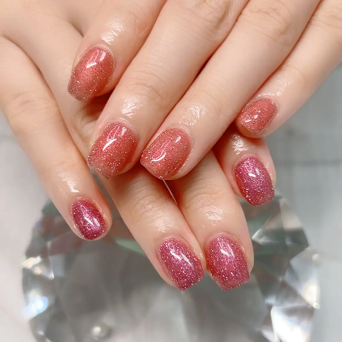 ネイル ラメ(グリッター) マグネットネイル ピンク シンプルネイル 夏ネイル ハンドネイル Cute Tips nailのネイルデザイン