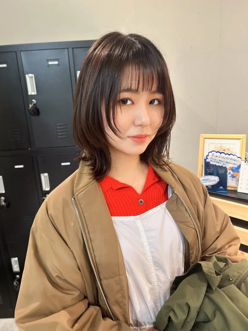 ショート カラー オリーブカラー ウルフカット カット ヘアカラー トリートメント ウルフカット レイヤーカット上柿のヘアスタイル