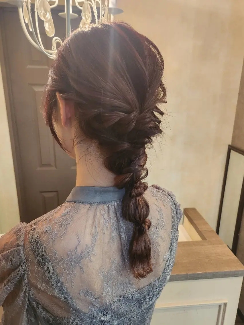 ヘアアレンジ セミロング 結婚式・ブライダル ヘアセット 田井中 悠紀のヘアスタイル