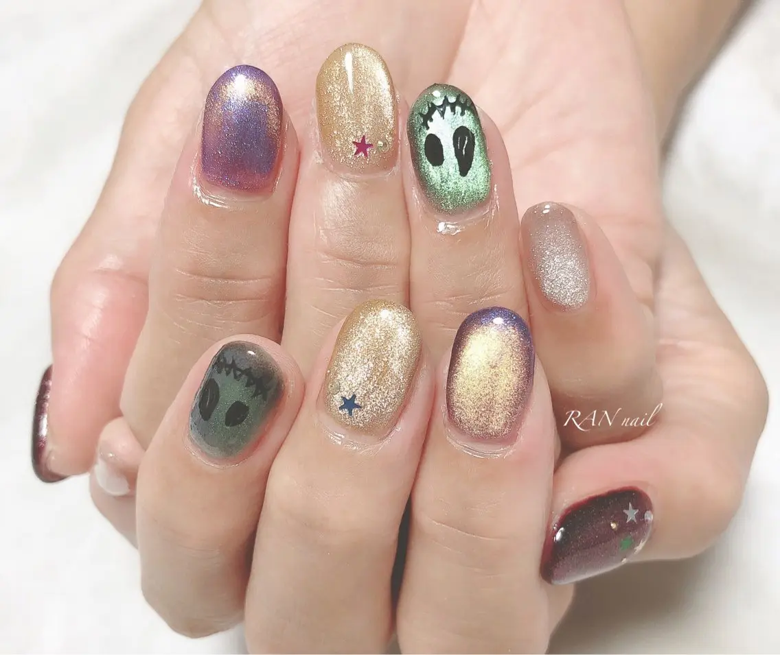 ネイル ジェルネイル ゴールド ハロウィン マグネットネイル パープル ハンドネイル フットネイル RAN nailのネイルデザイン