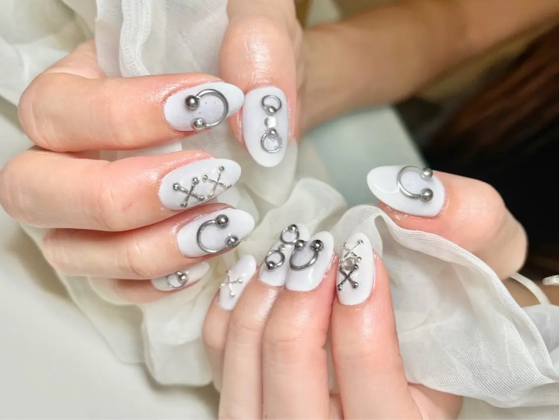 ネイル 長さ出し フットネイル フレンチネイル ジェルネイル グラデーション ハンドネイル Nail&eye Belire 新宿のネイルデザイン