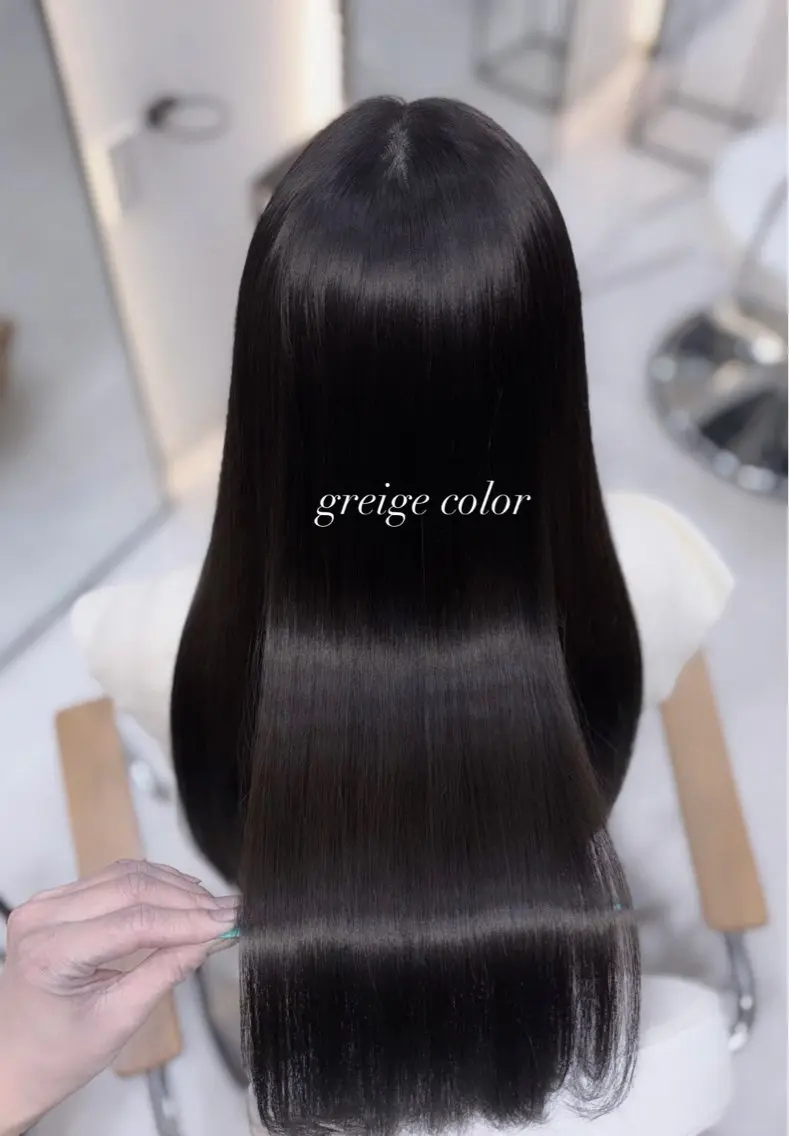 ロング カラー グレージュ トリートメント カット ヘアカラー トリートメント 艶髪・透明感カラー・ 韓国ヘア・Yuriのヘアスタイル