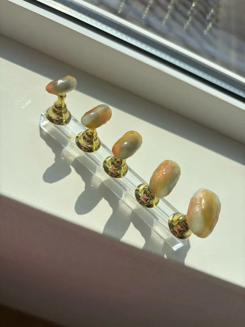 ネイル ハンドネイル 茂野 恵のネイルデザイン