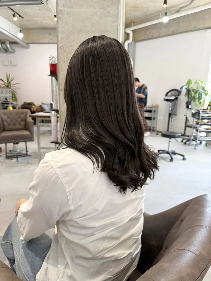 ロング カラー 透明感カラー カット ヘアカラー カイリ /レイヤーカットのヘアスタイル