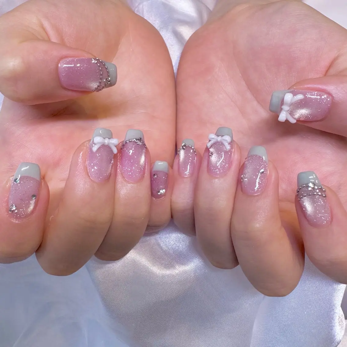 ネイル フレンチネイル マグネットネイル ハンドネイル nail salon e'mu💐のネイルデザイン