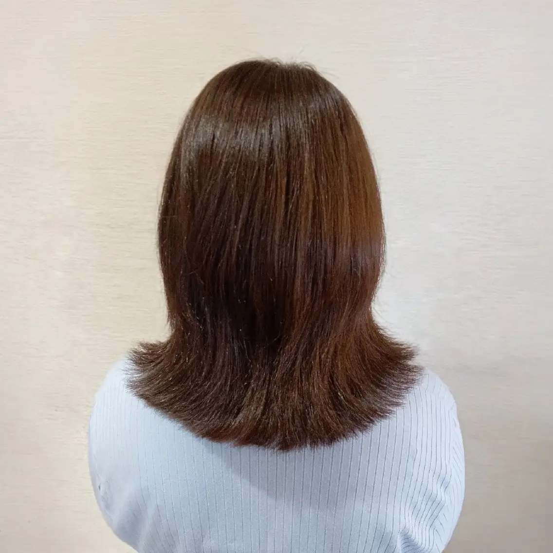 ミディアム ボブ 外ハネヘア カット ヘアカラー トリートメント M.wish 坂野有香のヘアスタイル