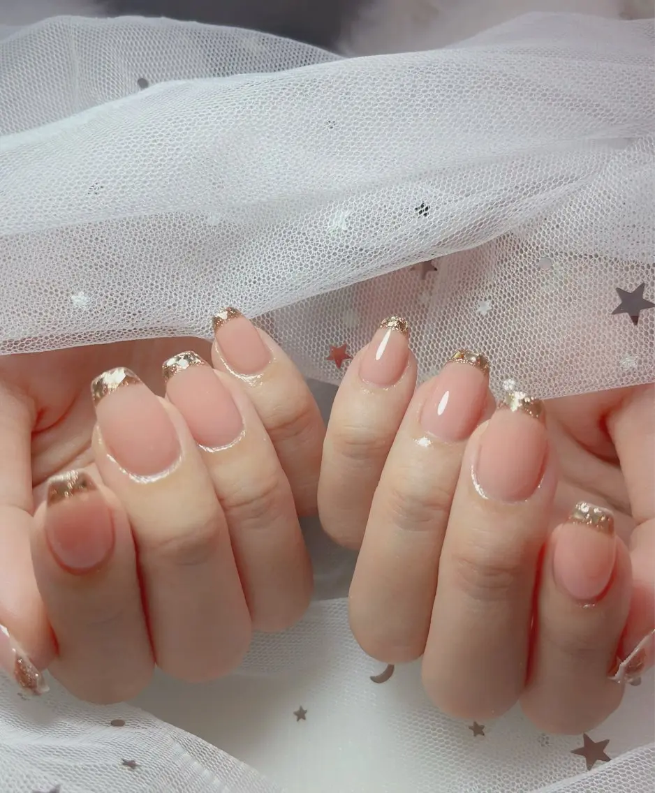 ネイル オーロラネイル 長さ出し フットネイル 韓国ネイル ラメ(グリッター) ハンドネイル 👍thumbs up nail👍のネイルデザイン