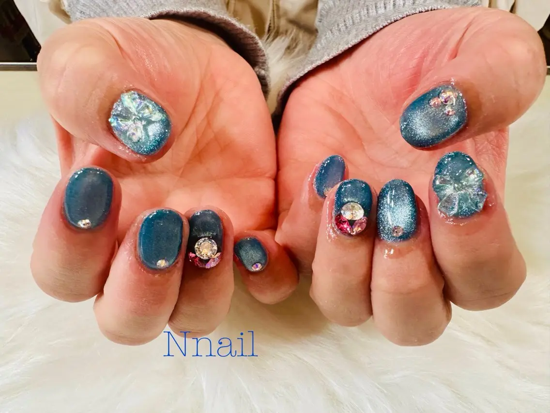 ネイル キラキラネイル マグネットネイル ワンカラーネイル リボン ストーンネイル ハンドネイル 🌿Nnail🌿 プライベートサロンのネイルデザイン
