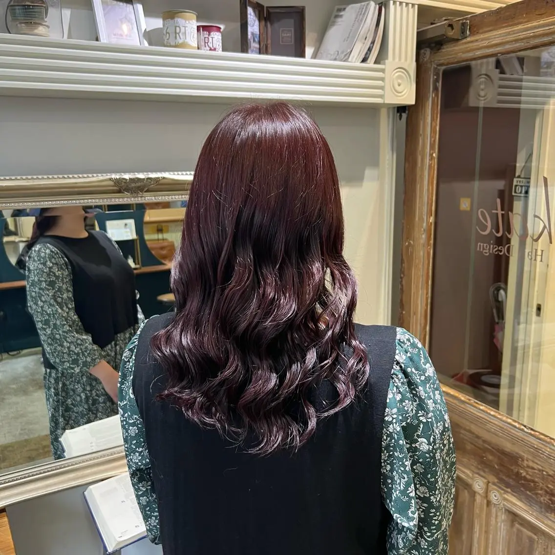 ミディアム カラー デザインカラー ハイトーンカラー ラベンダーカラー ラベンダーピンク ピンクカラー オカベ ショウマのヘアスタイル