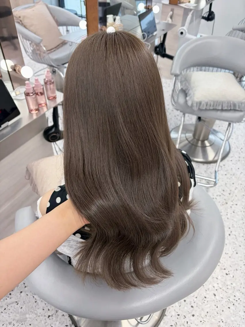 ロング カット ヘアカラー トリートメント 透明感カラー / minami ⟡.·のヘアスタイル