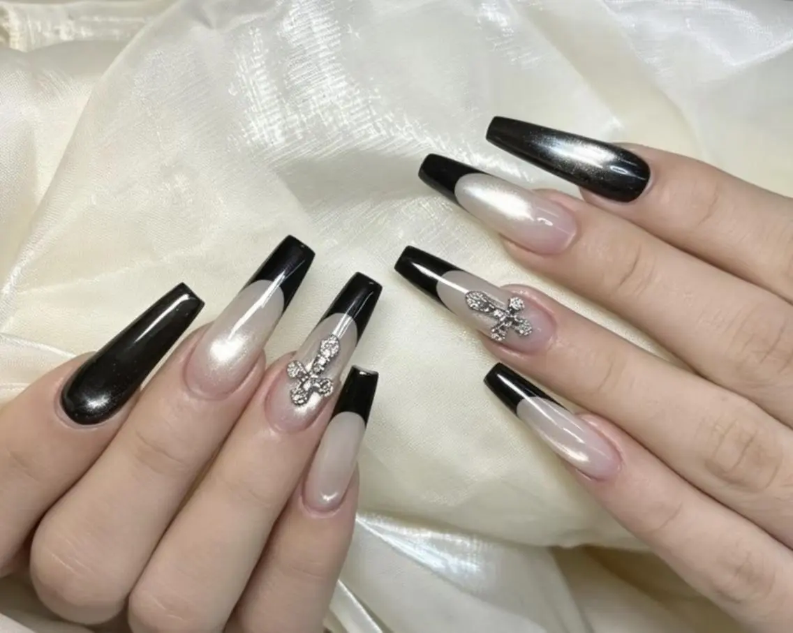 ネイル ハンドネイル エリ🫧 nail池袋東口のネイルデザイン