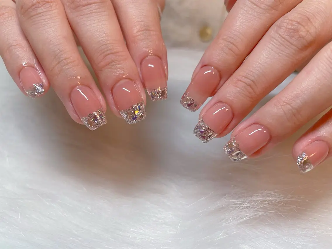 ネイル フレンチネイル ガラスフレンチ ハンドネイル エン Nail salonのネイルデザイン