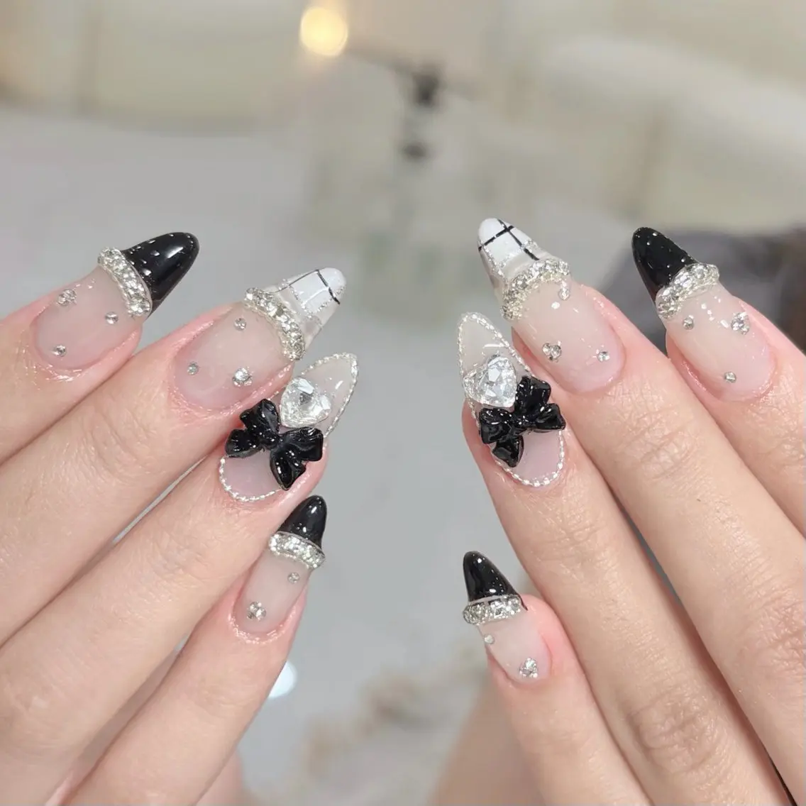 ネイル アートネイル フレンチネイル ハンドネイル FLY Nail Salonのネイルデザイン
