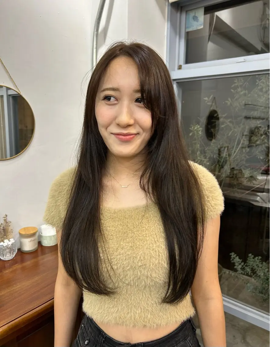 カラー ベージュカラー 透明感カラー オリーブベージュ ヘアカラー 本澤 朋香のヘアスタイル