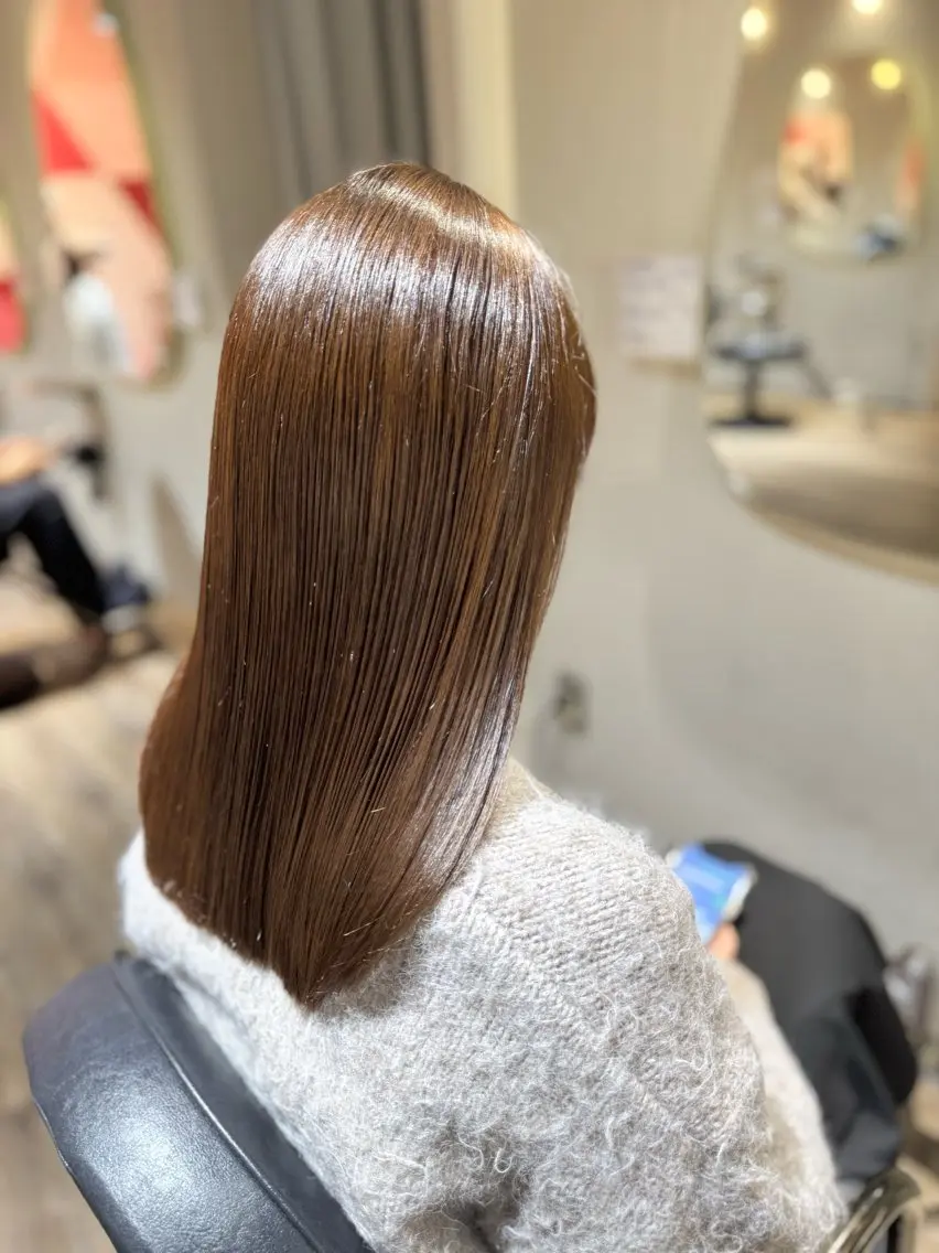 セミロング カット ヘアカラー 【天満1艶髪】潤艶/ 髪質改善🌹釣本竜哉のヘアスタイル