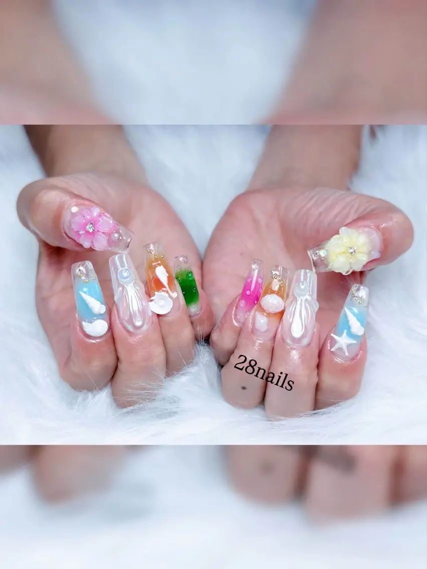 セミロング ハンドネイル ビン アンのネイルデザイン