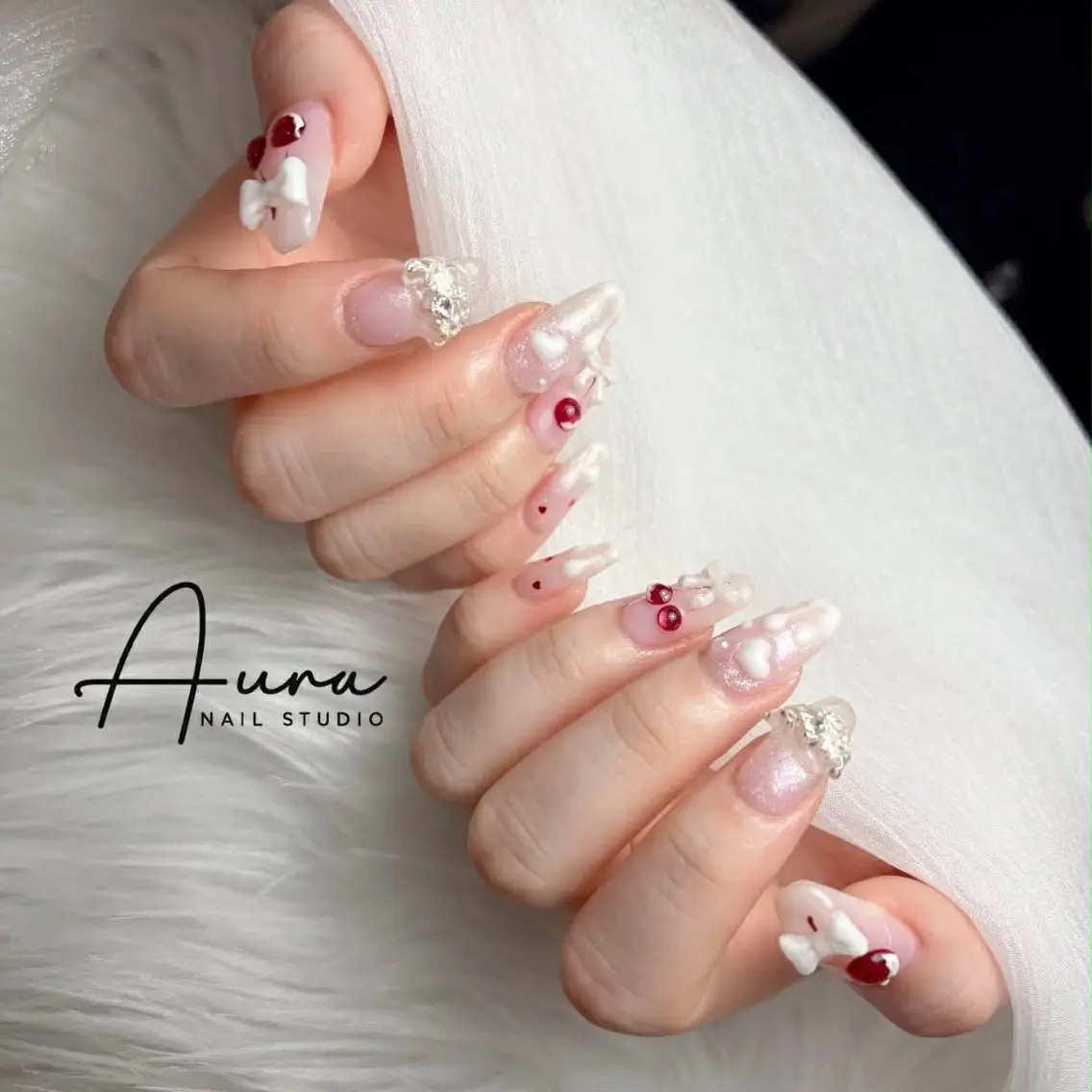 ネイル ハンドネイル Aura Nail Studioのネイルデザイン