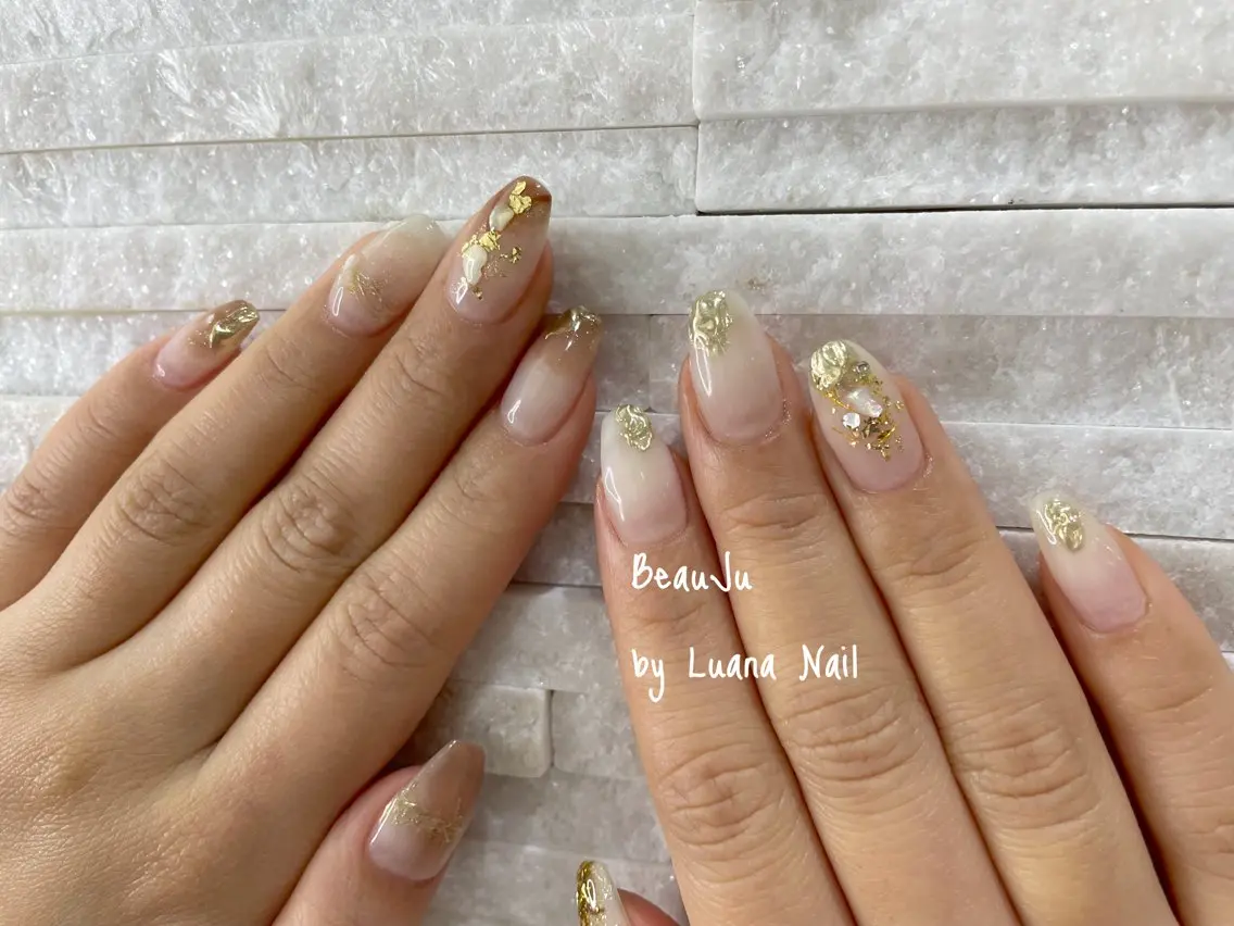 ネイル ミラーネイル ハンドネイル BeauJu by Luana Nailのネイルデザイン