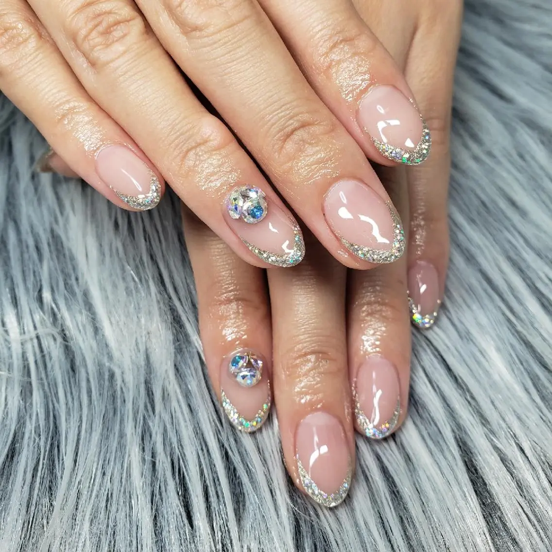 ネイル フレンチネイル キラキラネイル ラメ(グリッター) ストーンネイル ブライダルネイル Nail salon Coco【溝の口駅】のネイルデザイン