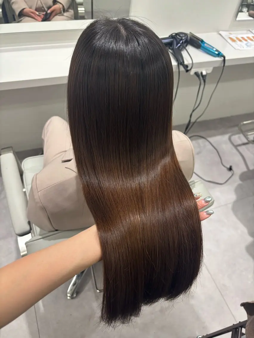 ロング カット 縮毛矯正 トリートメント hina /髪質改善/カラーのヘアスタイル