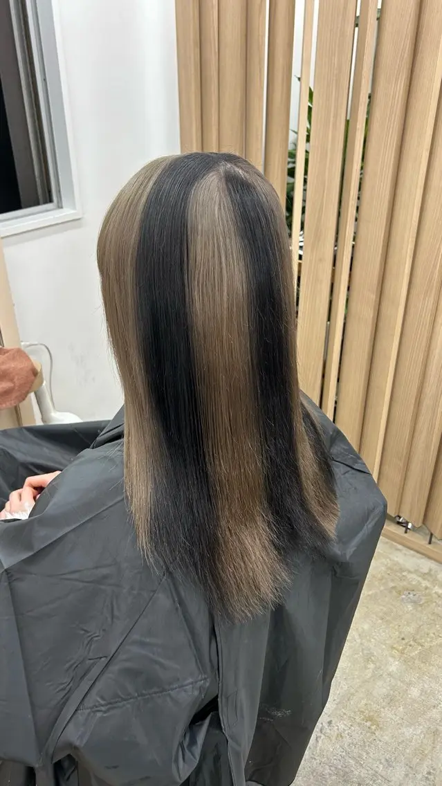 ロング カラー 艶髪✖️ハイトーン 🫧YURIA🫧のヘアスタイル