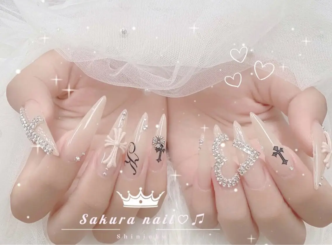 ネイル オーロラネイル クリアネイル フレンチネイル ジェルネイル ガーリー ハンドネイル Sakura Nail Salonのネイルデザイン