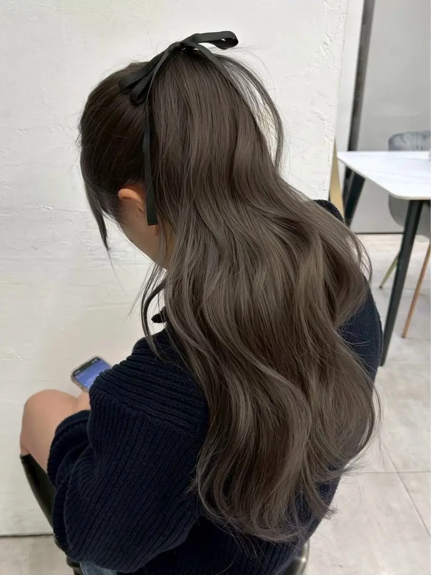 ロング カラー アッシュ ベージュカラー ブリーチ ブラウンカラー ブラウンベージュ カット ヘアカラー トリートメント ヘアセット 透明感カラー✨🩵 韓国ヘアkanatoのヘアスタイル