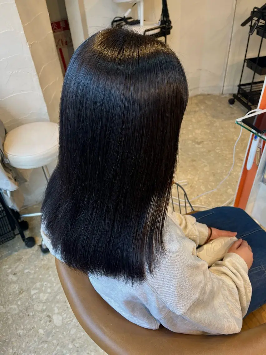 セミロング パーマ カット 縮毛矯正 うしだ かおるのヘアスタイル