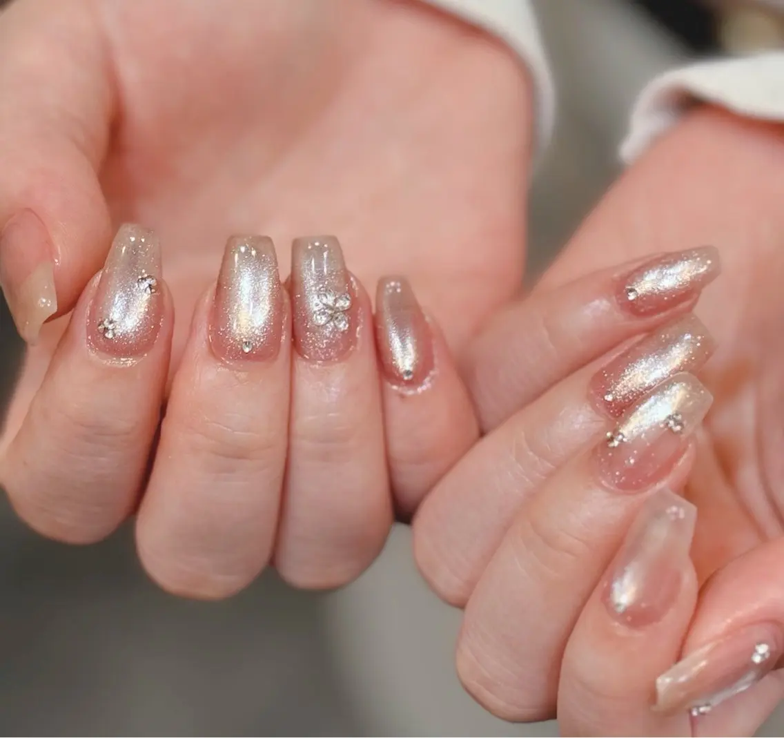 ジェル『Parts4本』オフなし💅マグネット/フラッシュ/グリッター/ラメの写真