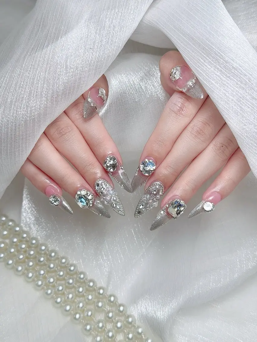 ネイル ハンドネイル ENsalon akiのネイルデザイン