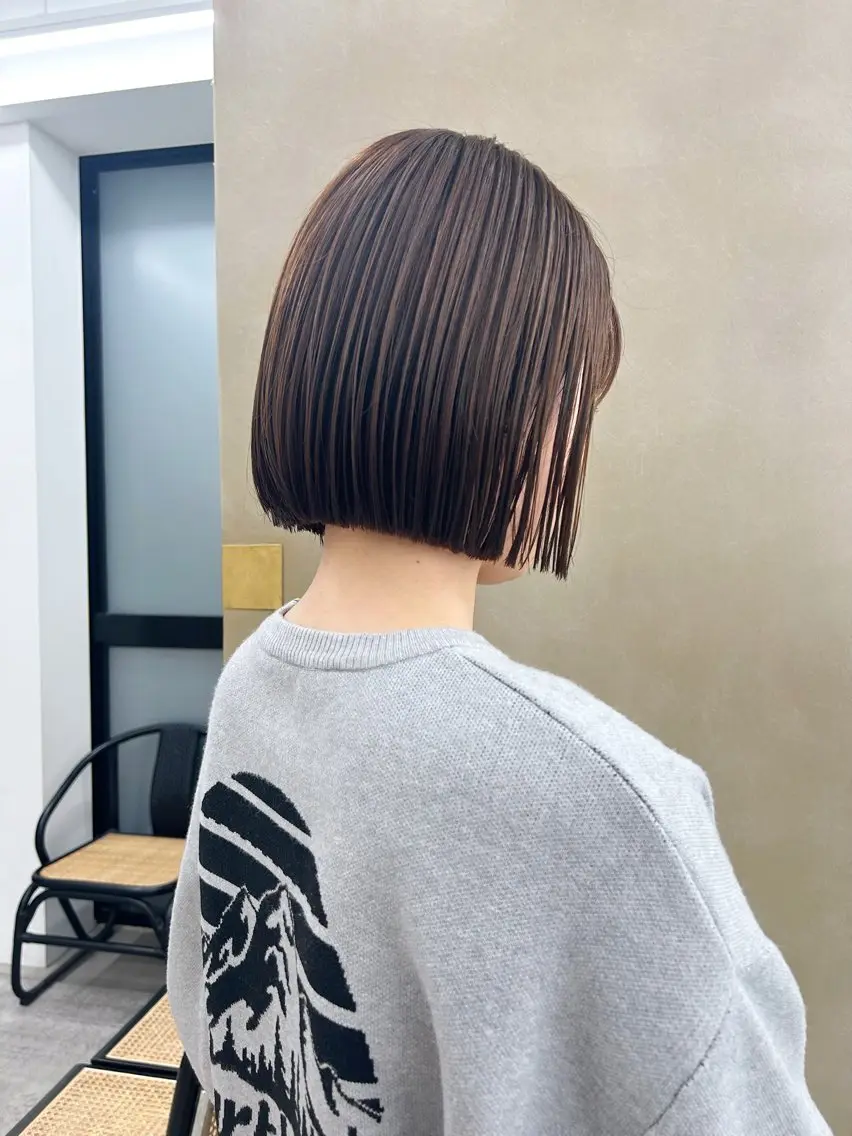 【minimo限定価格🌟】カット+透明感カラー+髪質改善トリートメントの写真