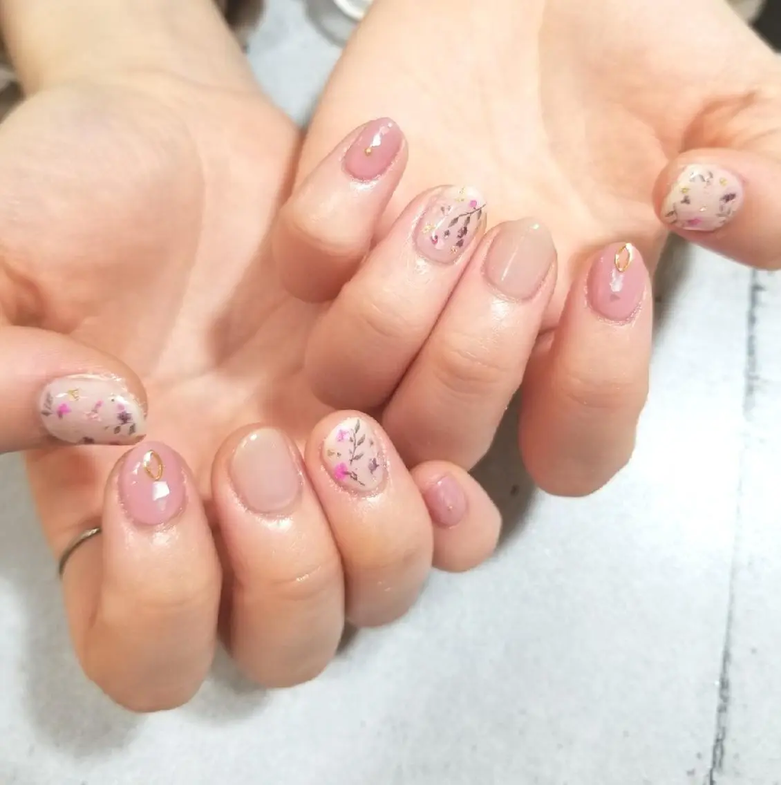 ネイル nijiiro🌈 サトウのネイルデザイン