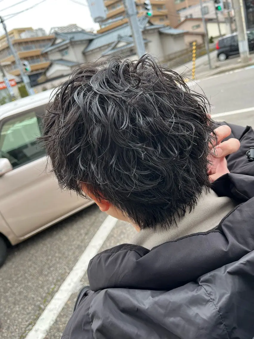 ミディアム パーマ メンズ 波巻きパーマ パーマが得意な【最高 悠斗】のヘアスタイル