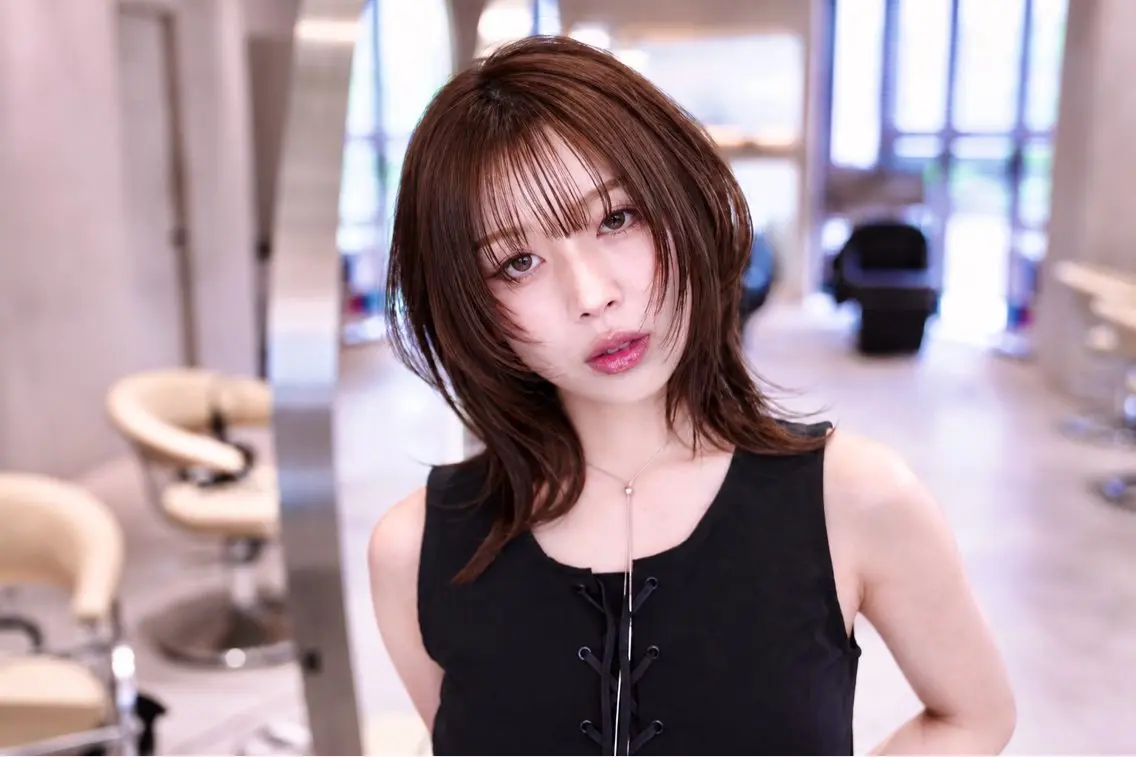 ミディアム カラー ミディアムレイヤー ブラウンカラー 透明感カラー レイヤーカット カット ヘアカラー トリートメント 天神/韓国レイヤー/ 白水 雅人のヘアスタイル
