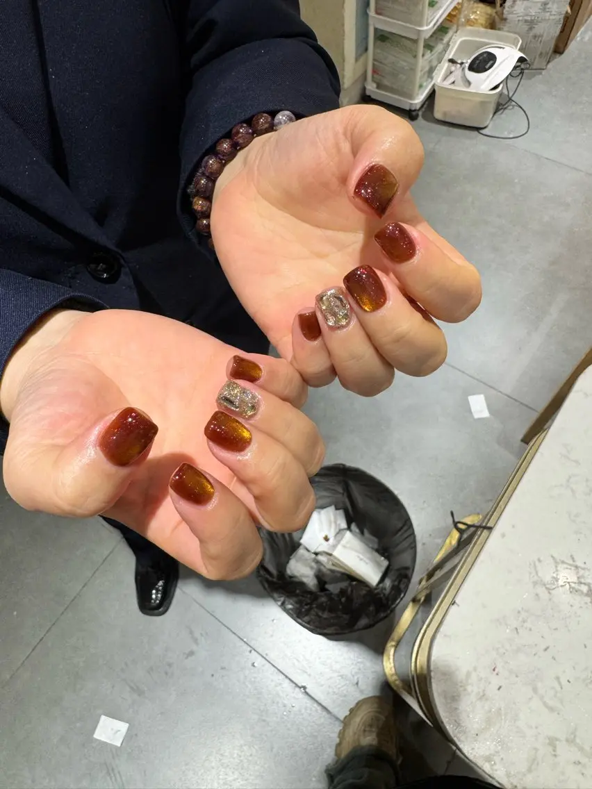 自爪ジェルマ💅パーツ放題2個本💎 ➕マグネットの写真