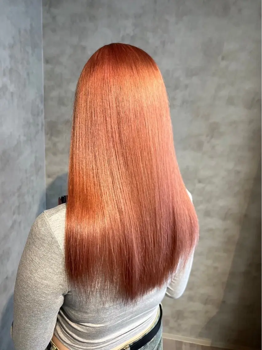 ロング カラー パーマ ヘアアレンジ カット ヘアカラー トリートメント ヘッドスパ 透明感ブリーチカラー 🌈TOMOHIROのヘアスタイル