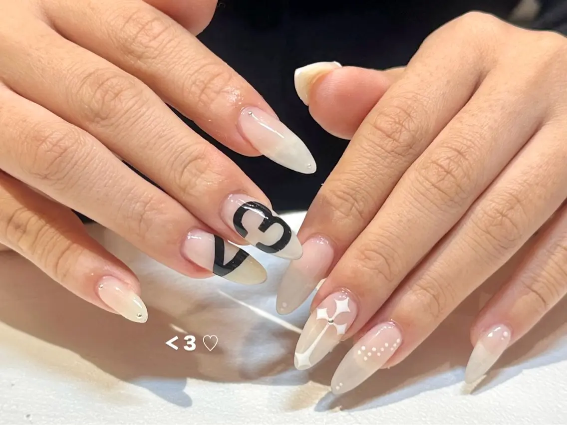 ネイル ハンドネイル ひらい さなのネイルデザイン