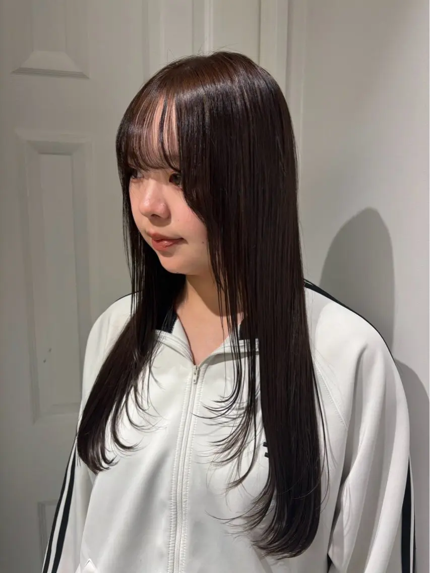 カラー ブリーチ ケアブリーチ デザインカラー ダブルカラー イヤリングカラー 酸性ストレート /ハイトーン/つばさのヘアスタイル