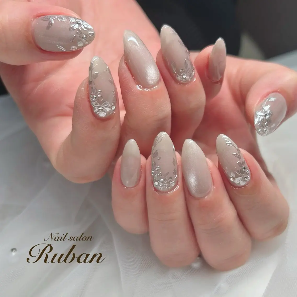 ネイル 長さ出し フラワーネイル マグネットネイル ミラーネイル 春ネイル Nail salon Rubanのネイルデザイン