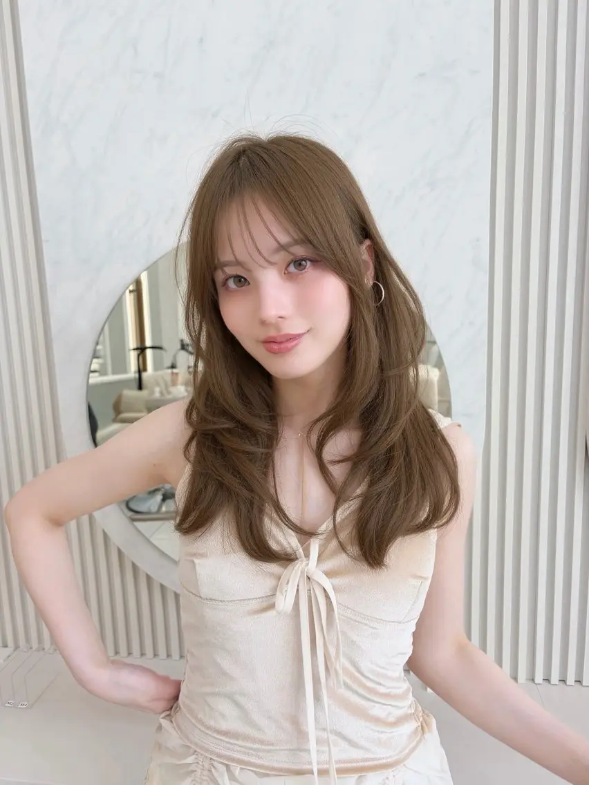 セミロング oto🤍×美髪× ゆるふわレイヤーのヘアスタイル