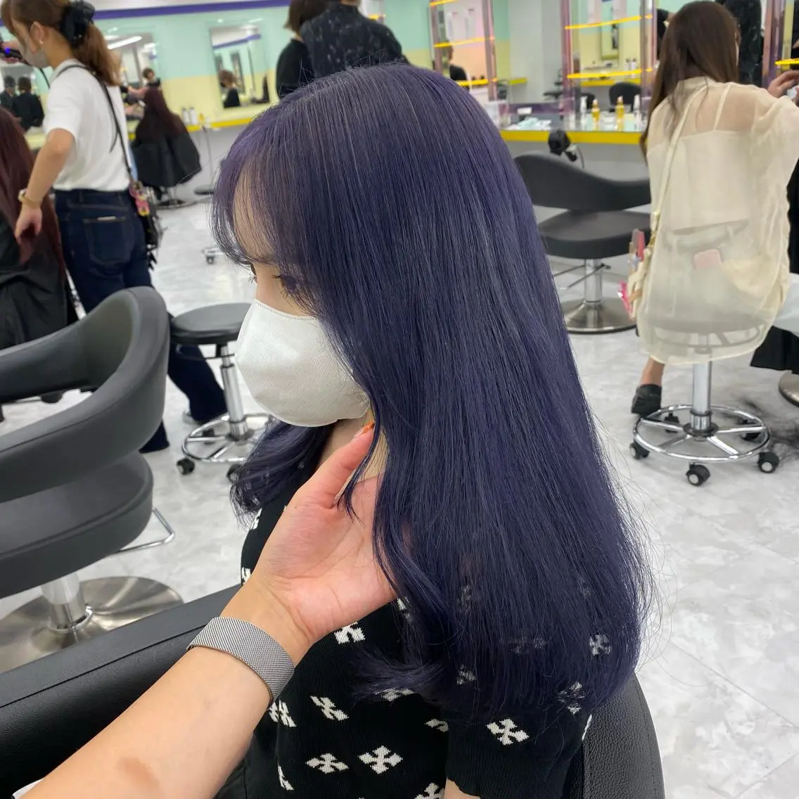 セミロング カラー ヘアアレンジ カット ヘアカラー mai🍑暖色カラー /レイヤー💖のヘアスタイル