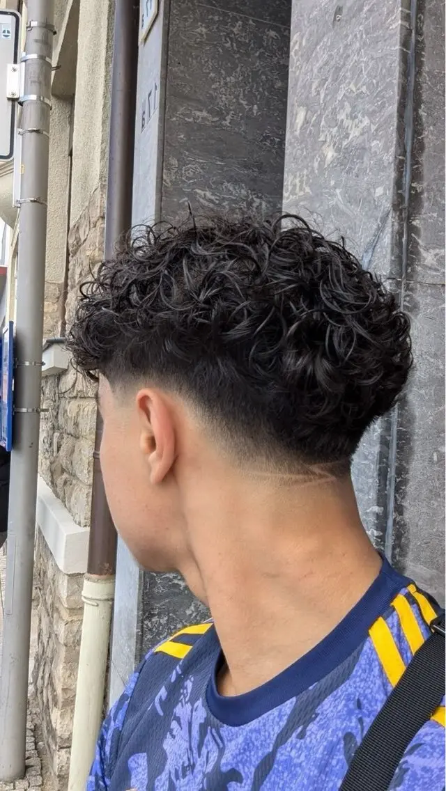 ショート パーマ メンズ特化サロン 高山佑真のヘアスタイル
