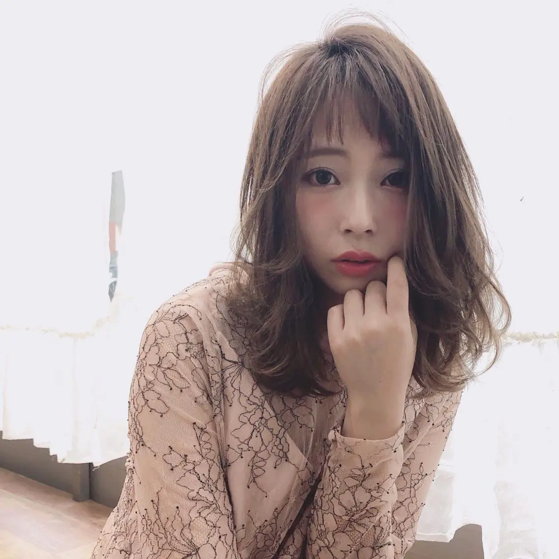 ミディアム 似合わせカット カット ヘアカラー トリートメント ＨＩ ROのヘアスタイル