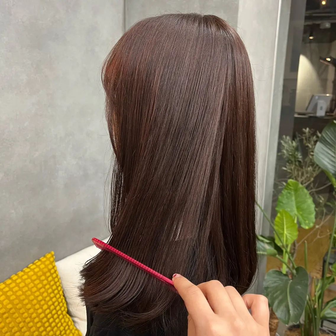セミロング カラー ブラウンカラー ヘアカラー BELO OSAKA マオのヘアスタイル