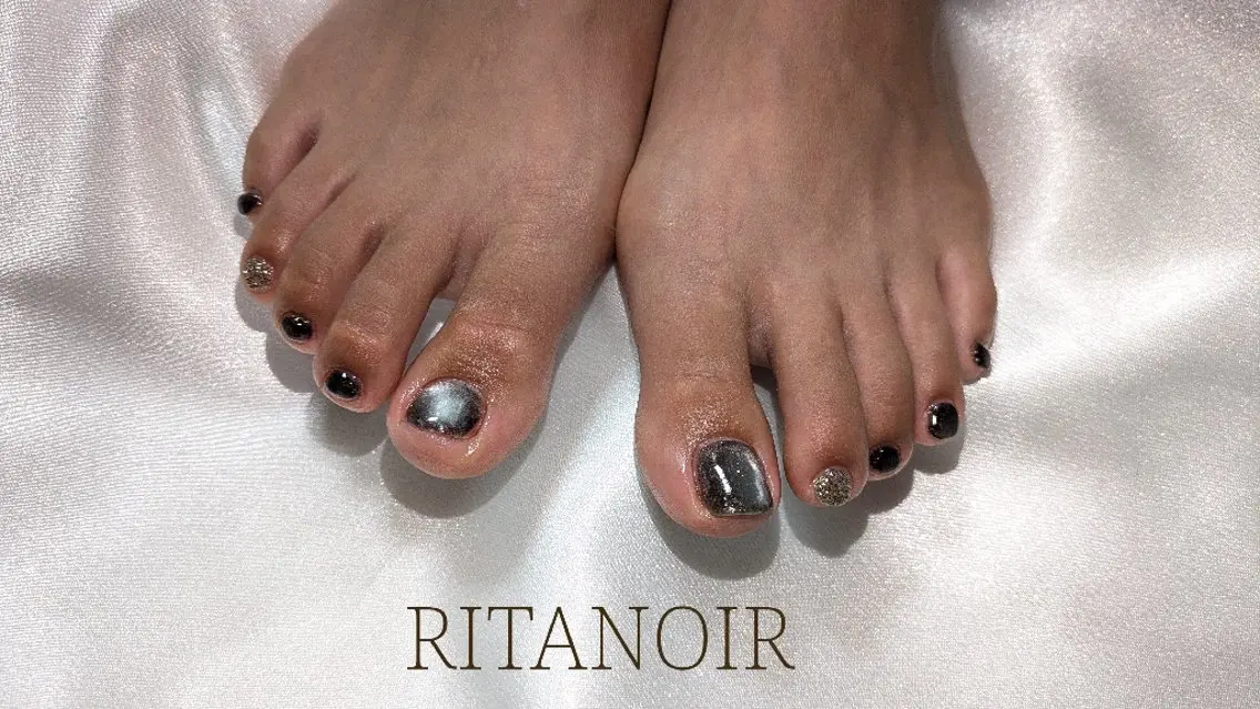 ネイル フットネイル ジェルネイル 持ち込み ニュアンスネイル RITA NOIRのネイルデザイン